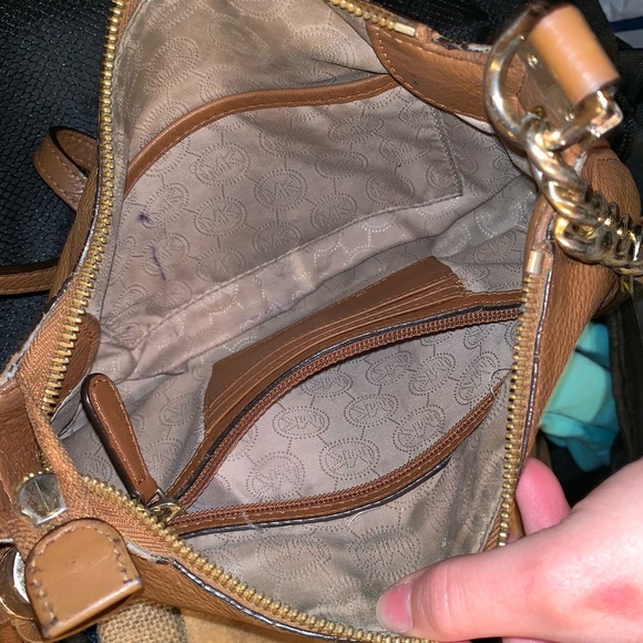 Michael Kors Crossbody - Picture 2 of 6